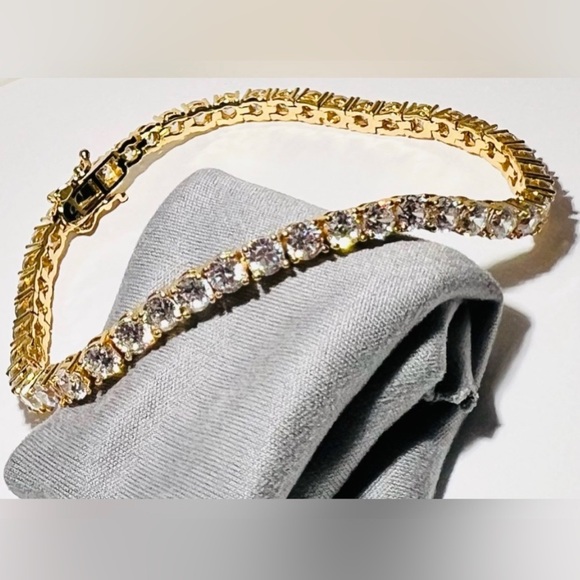 14k gold fill Tennis Bracelet with VVS CZs - Picture 2 of 10